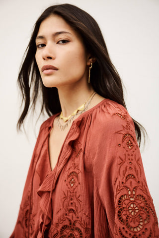 Flounced Omar Bluse