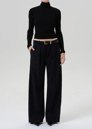 Ines Wollhose