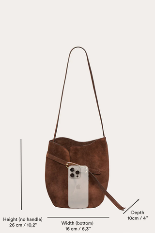 Belted Bucket Bag Dunkelbraun