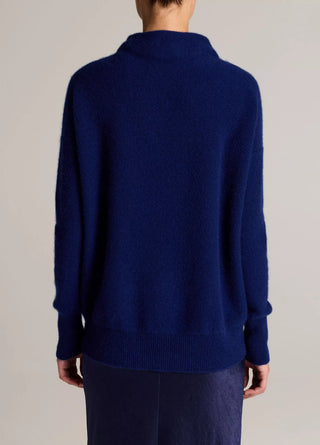 Cashmere Pullover mit Trichterkragen