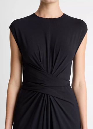Wickelkleid im Midi-Stil