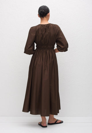 Maxikleid aus gerafftem Bio-Baumwollpopeline