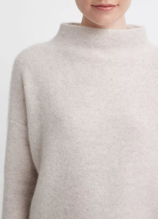 Cashmere Pullover mit Trichterkragen