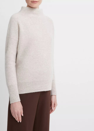 Cashmere Pullover mit Trichterkragen